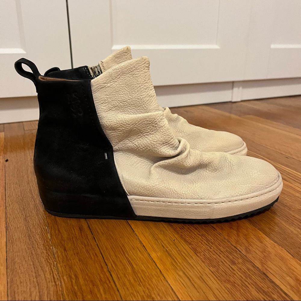 A.S.98 two toned sneakers size 9/40